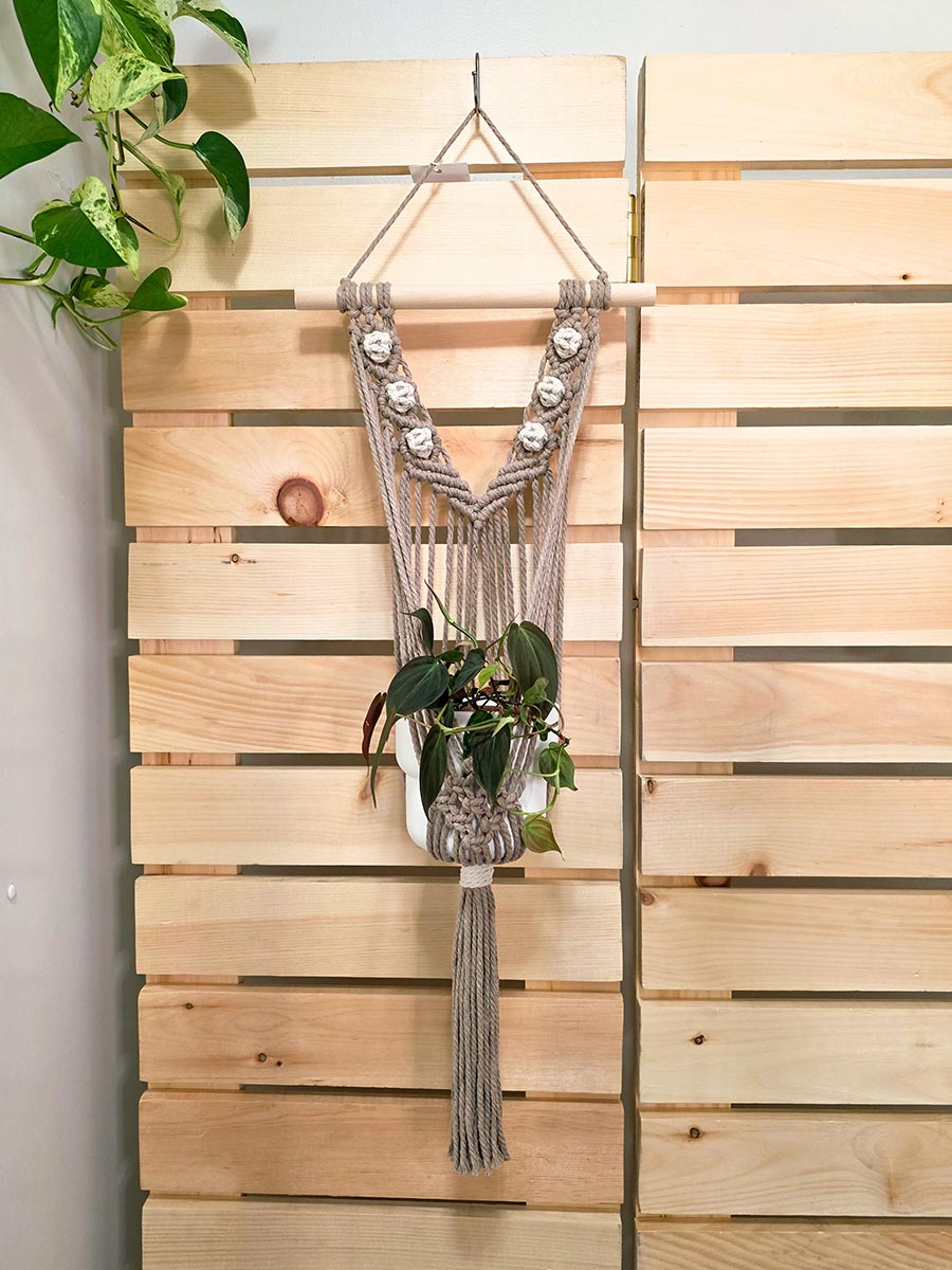 JARDINIÈRE MURALE NAHIA, couleur taupe et naturel