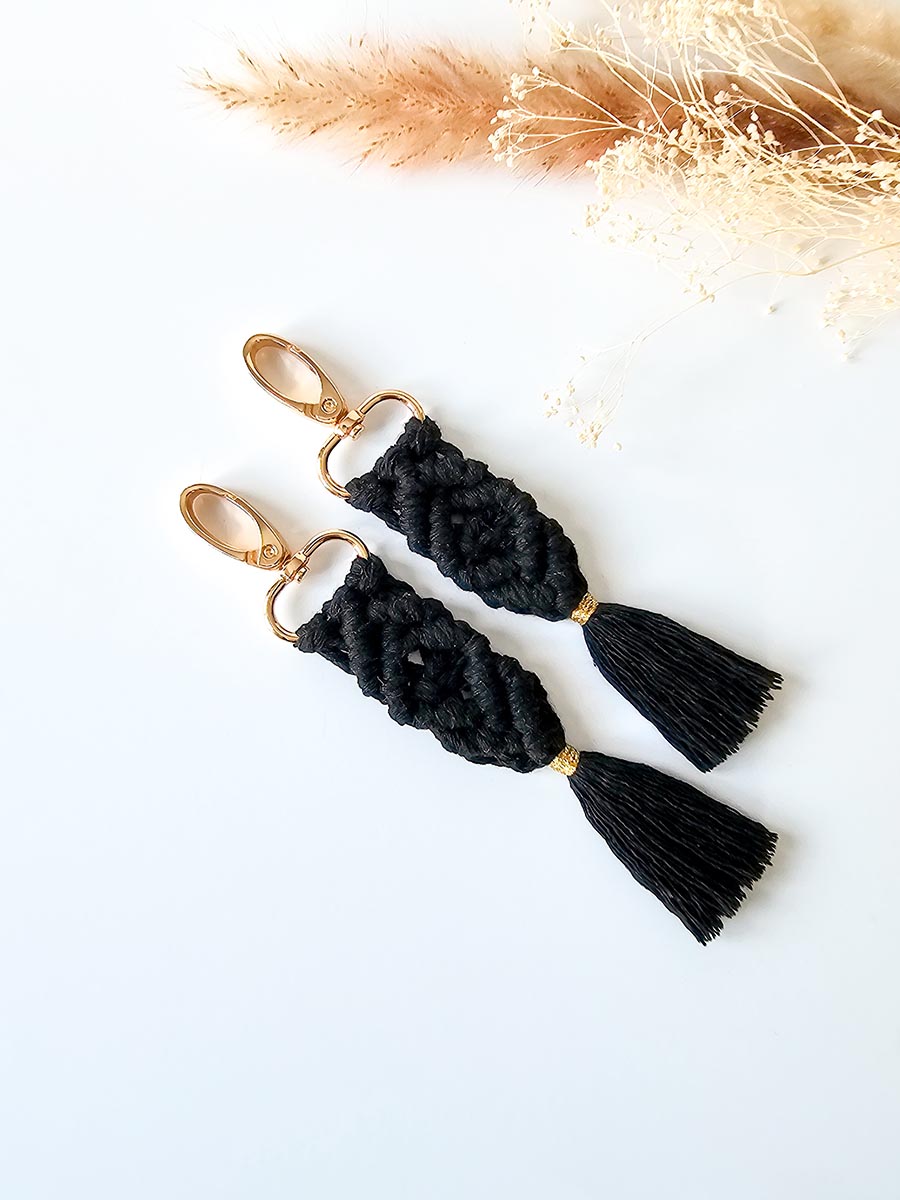 Porte-clés en macramé pince or