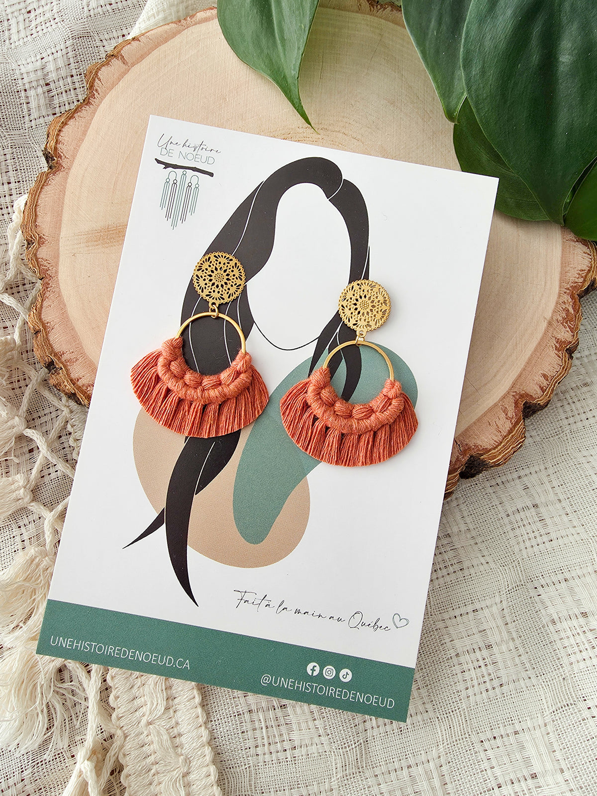 Boucles d'oreilles Noélia en macramé