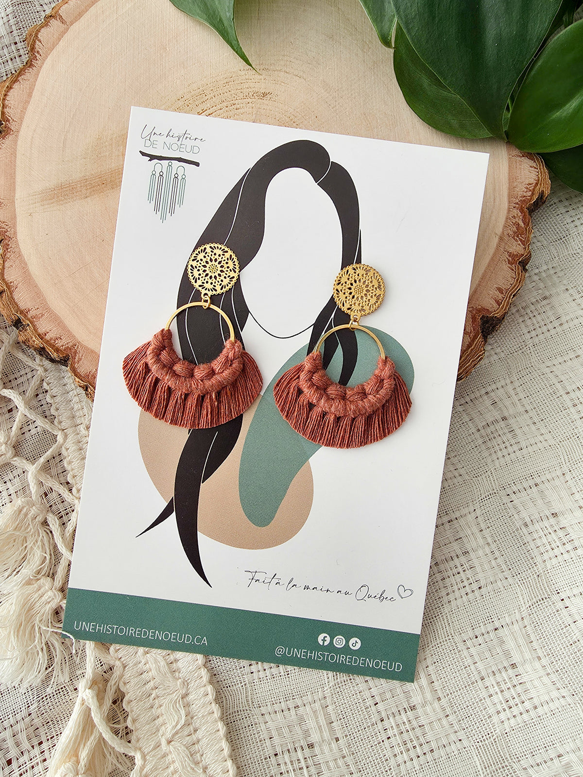 Boucles d'oreilles Noélia en macramé