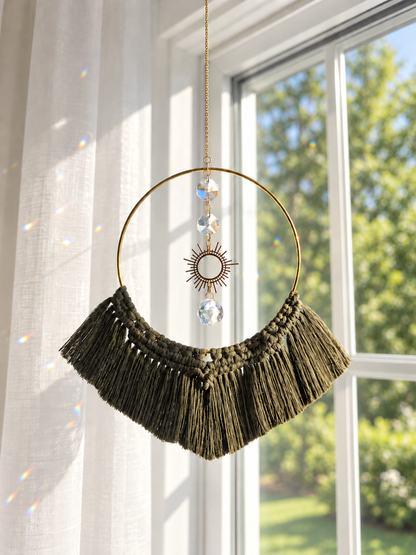 Capteur de soleil Aurélia en macramé