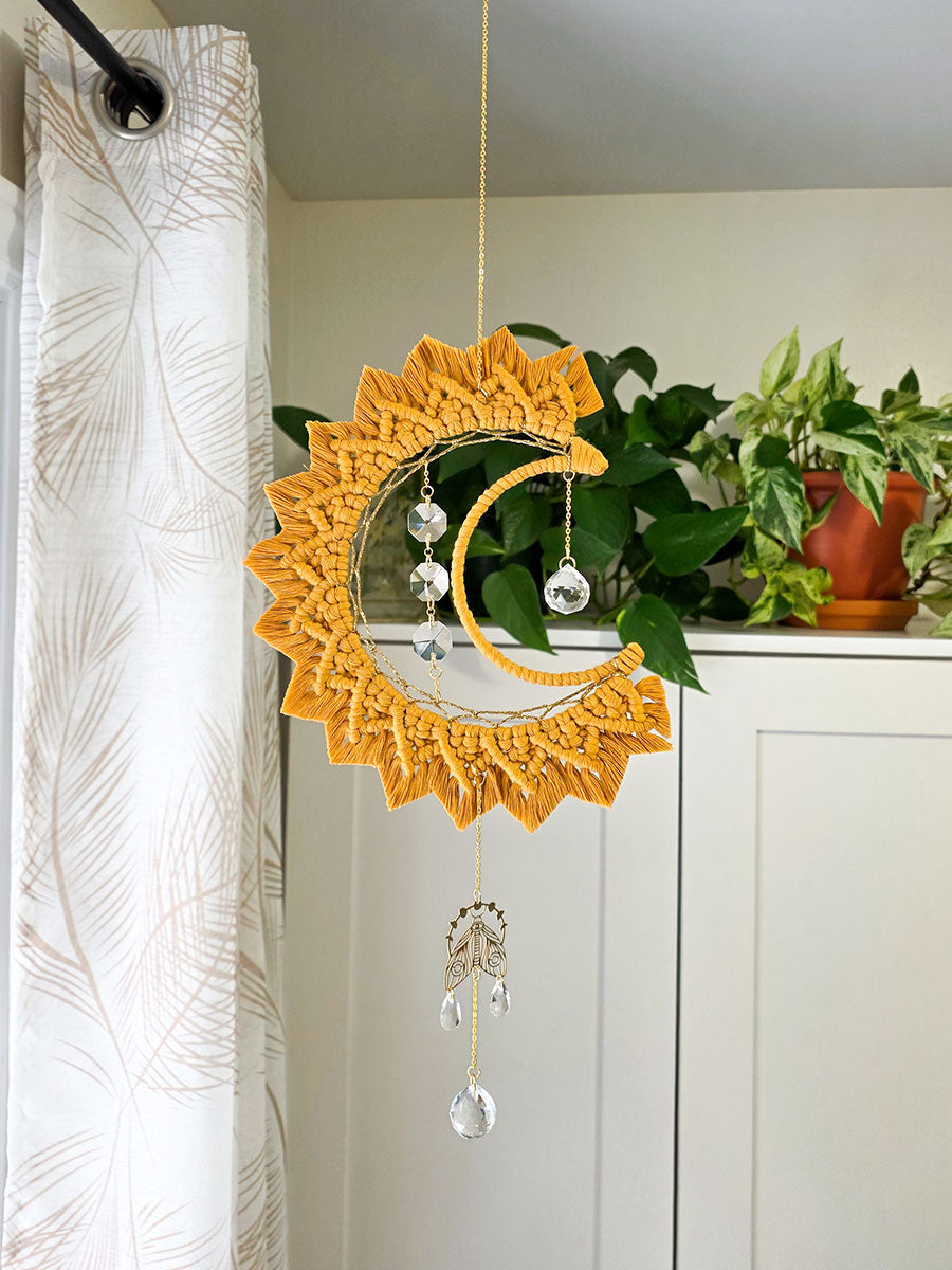 Capteur de soleil Celestia – Macramé bohème couleur jaune moutarde