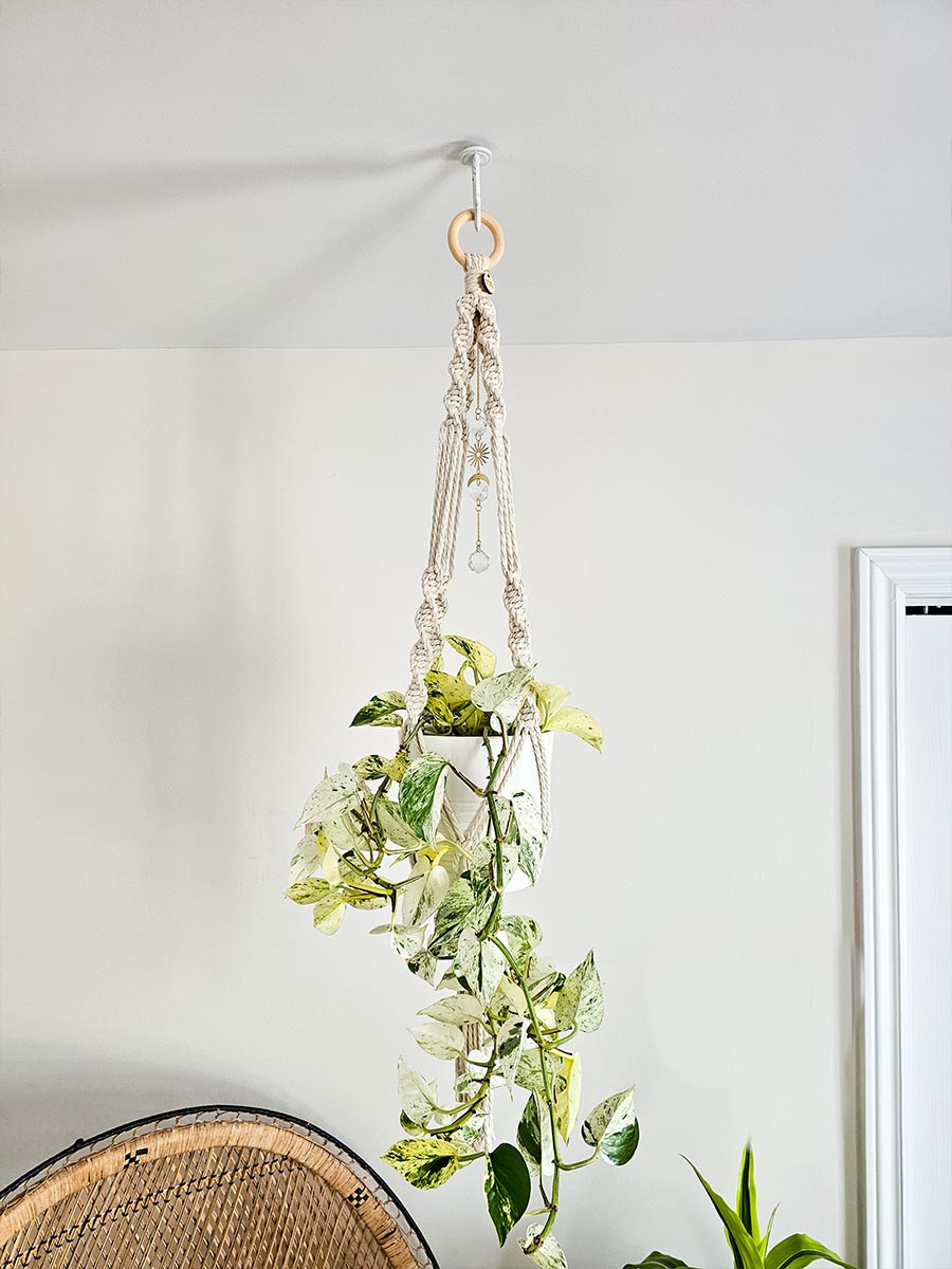 JARDINIÈRE LIORA, jardinière en macramé avec capteur de soleil