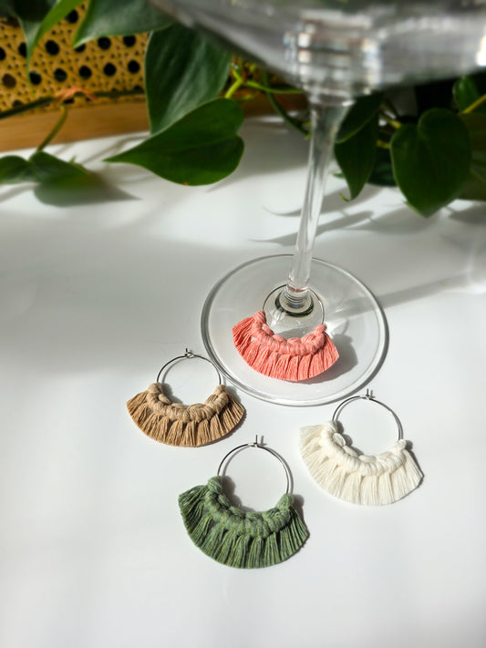 Marques verres à vin en macramé - Blush, naturel, sable, eucalyptus