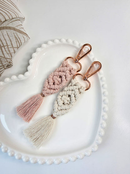 Collection Saint-Valentin - Porte-clés en macramé pince or rose